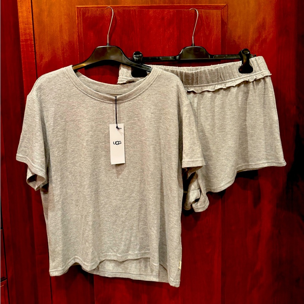 UGG pajama set, women’s size Large, NWT